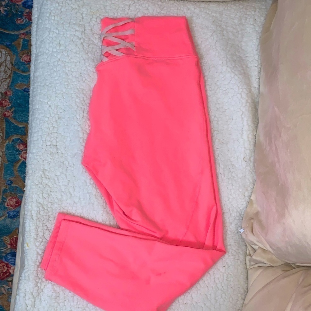 Barbie  pink Fabletics power hold